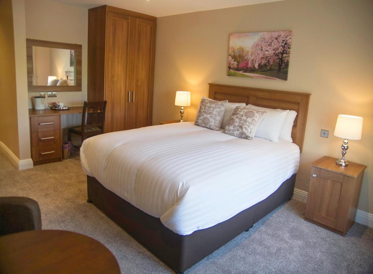 Hillview House Otel Lusk Dış mekan fotoğraf