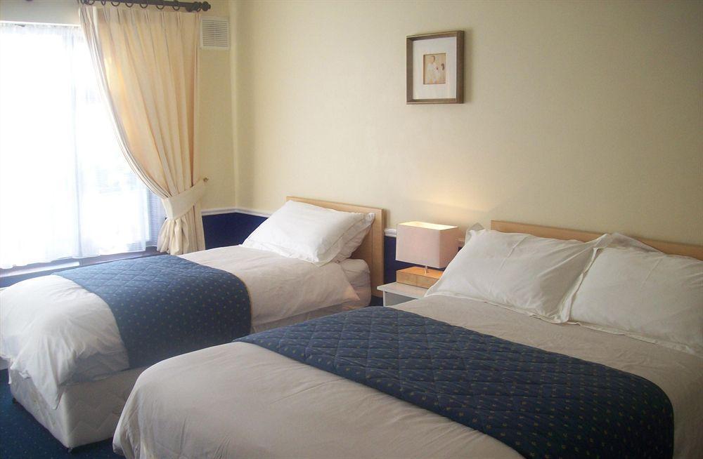 Hillview House Otel Lusk Dış mekan fotoğraf