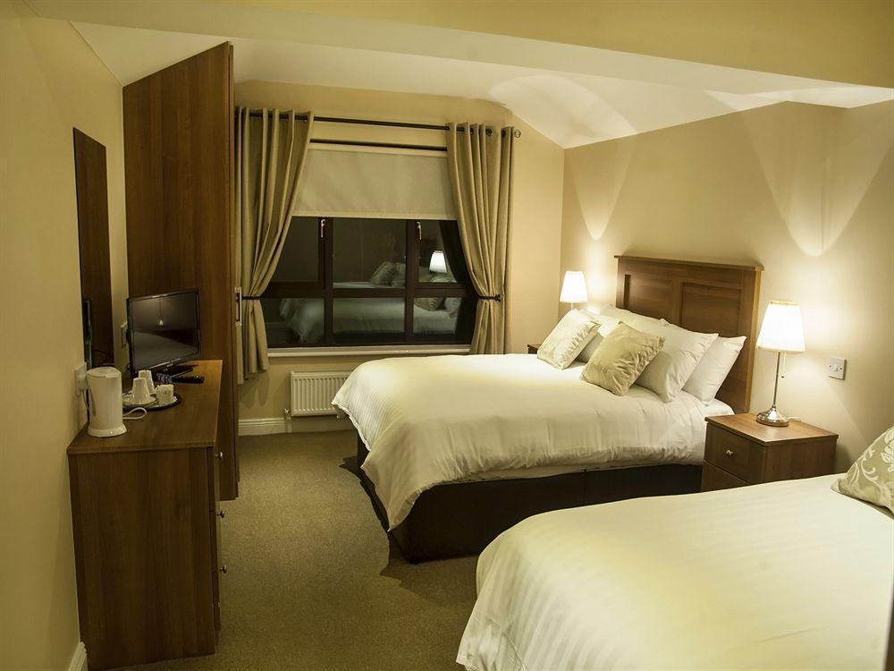 Hillview House Otel Lusk Dış mekan fotoğraf
