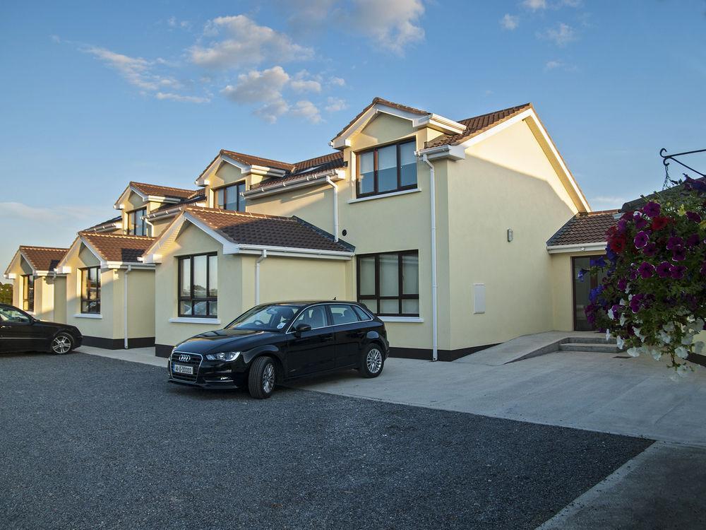 Hillview House Otel Lusk Dış mekan fotoğraf