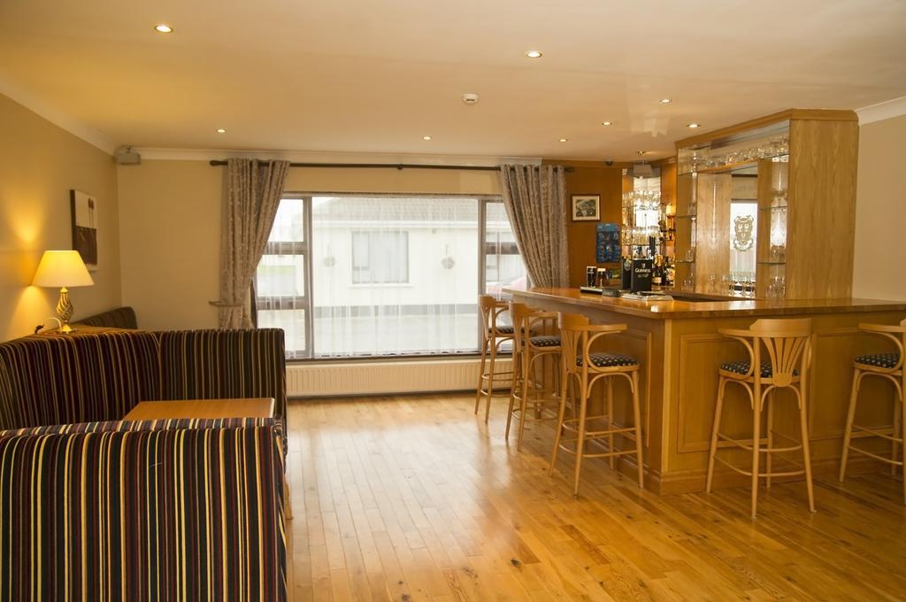 Hillview House Otel Lusk Dış mekan fotoğraf