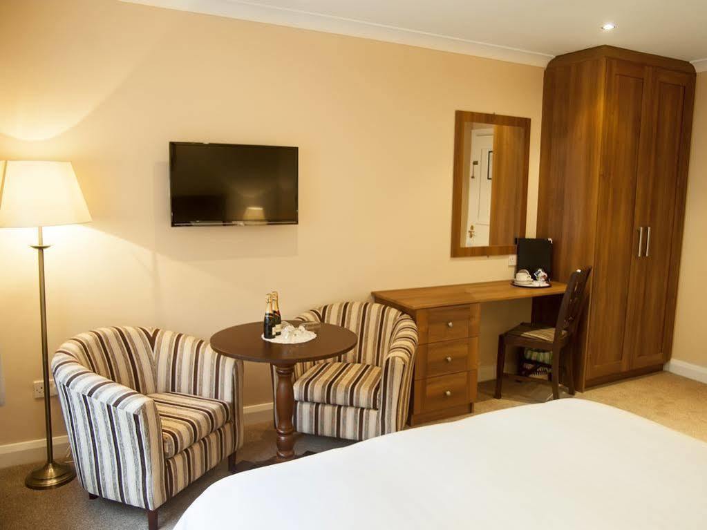 Hillview House Otel Lusk Dış mekan fotoğraf