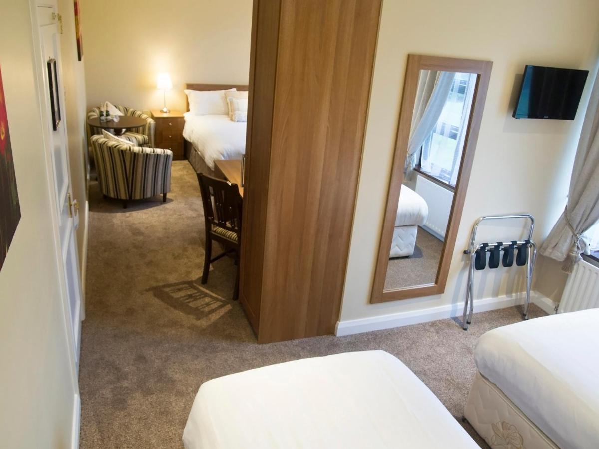 Hillview House Otel Lusk Oda fotoğraf
